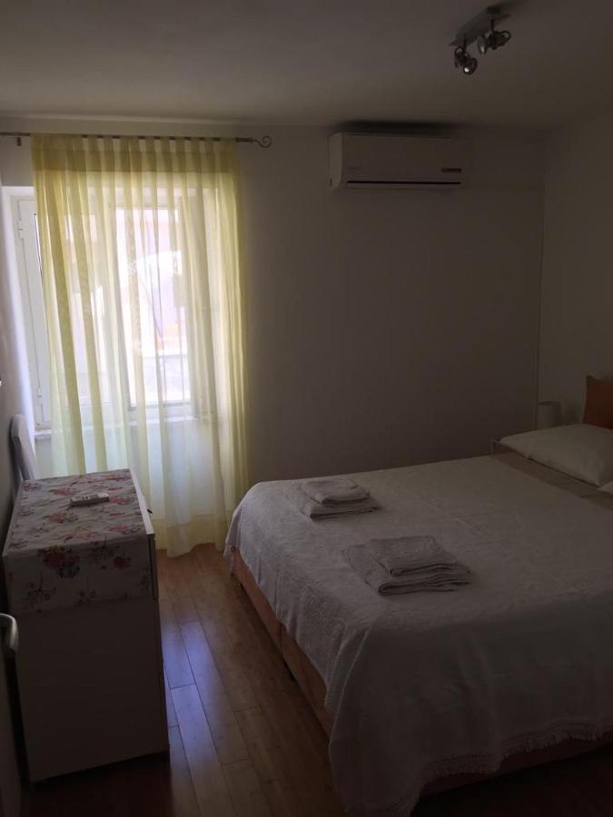 Apartment Elena Rooms Split Bagian luar foto
