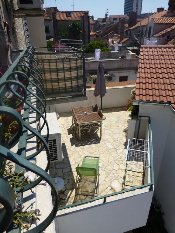 Apartment Elena Rooms Split Bagian luar foto