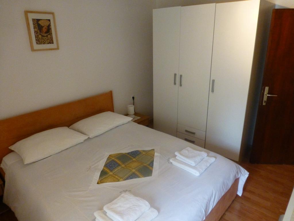 Apartment Elena Rooms Split Bagian luar foto