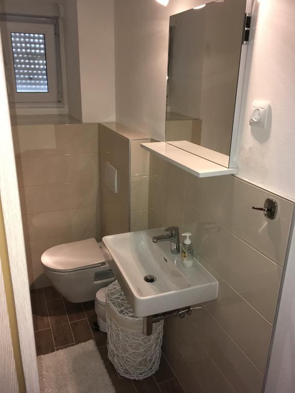 Apartment Elena Rooms Split Bagian luar foto